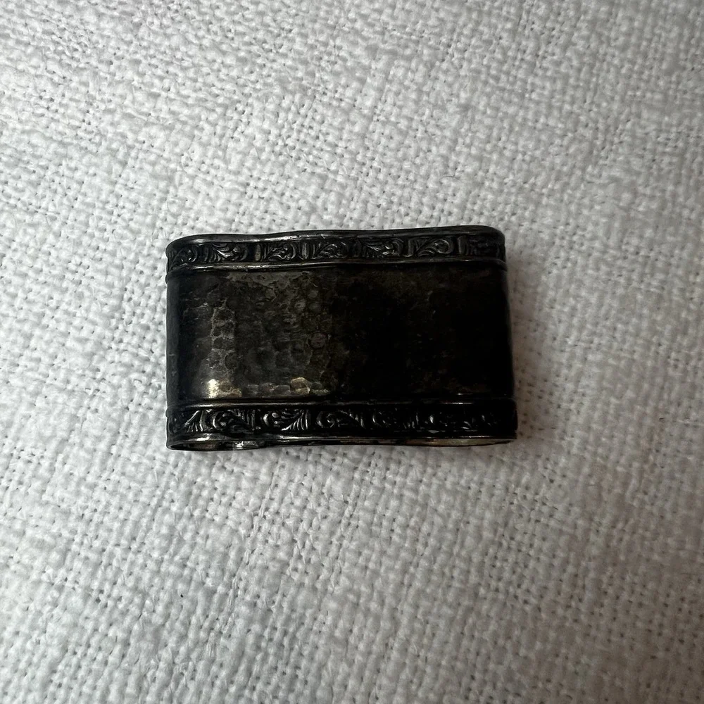Vintage Silver Patina Hammered Detail‎ Edging Napkin Holder Antique Tablescape